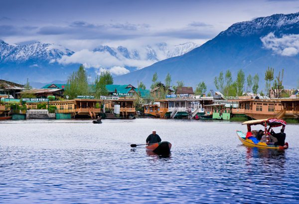 Kashmir with Vaishnodevi - The Paradise On Earth